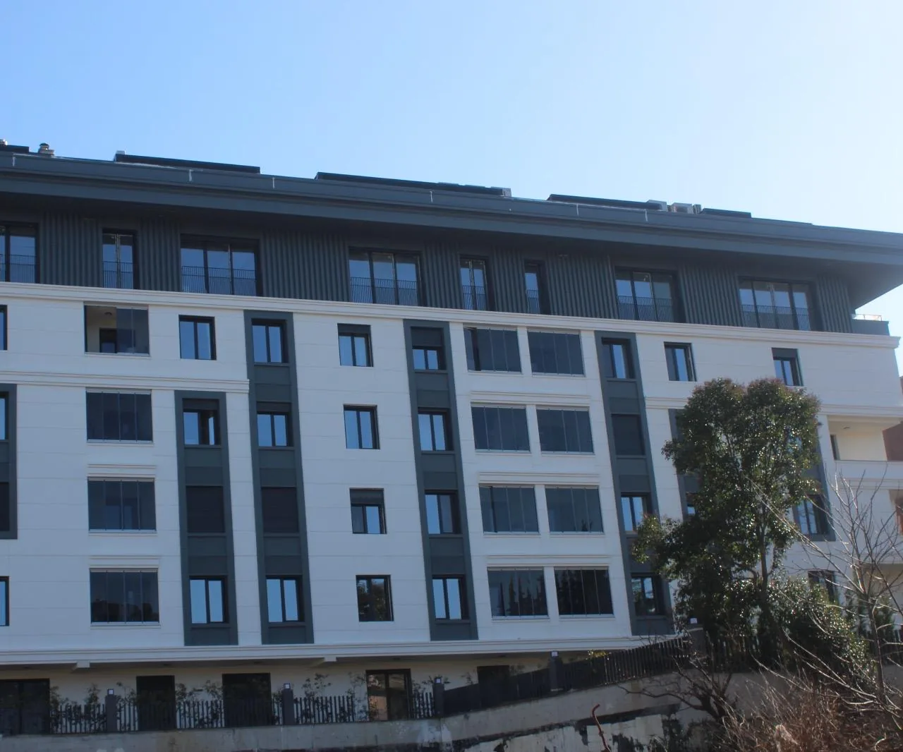 Proje Kuvars bloklarının cephesinden detay fotoğrafı